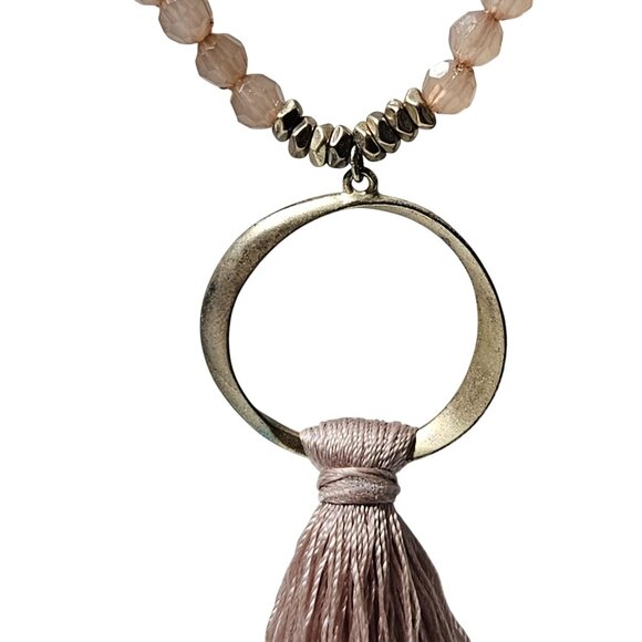 Ann Taylor LOFT Boho Beaded Pink Tassel Statement Necklace Gold Tone Ring - Picture 3 of 9